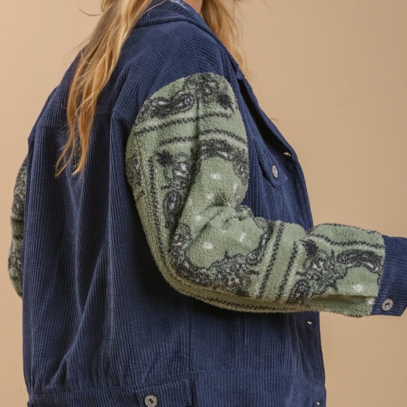 Stylish Blue and Green Women's Jacket - Picture 3 of 4